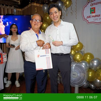 Chú Cường - Người nhân viên đáng quý của công ty HappyClean